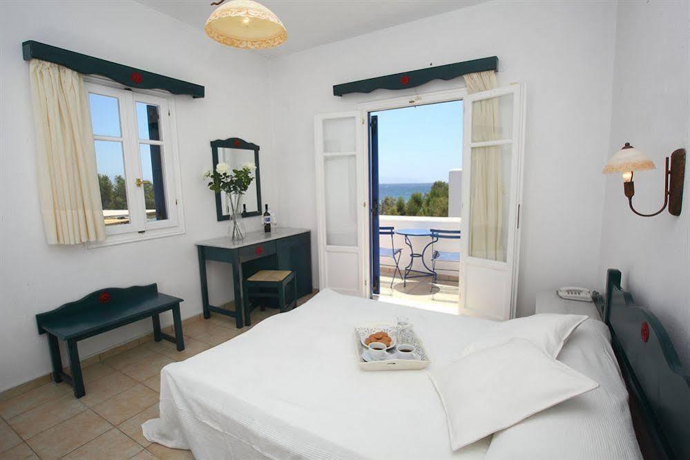 Paros Inn Logarász Kültér fotó
