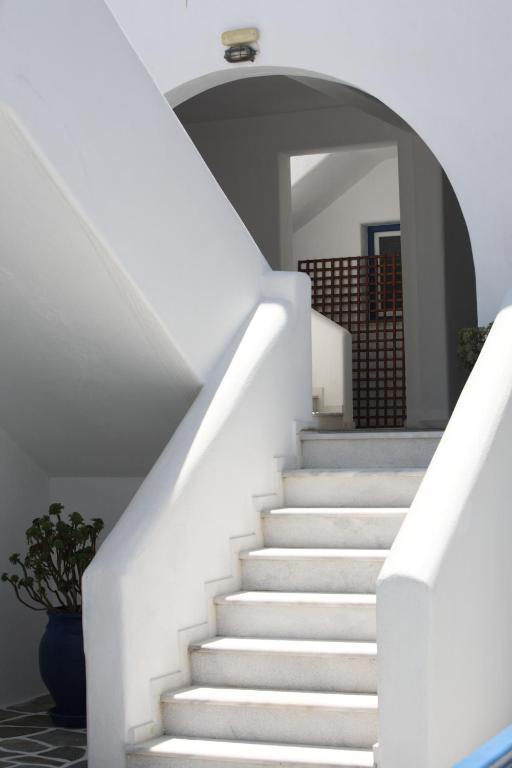 Paros Inn Logarász Kültér fotó