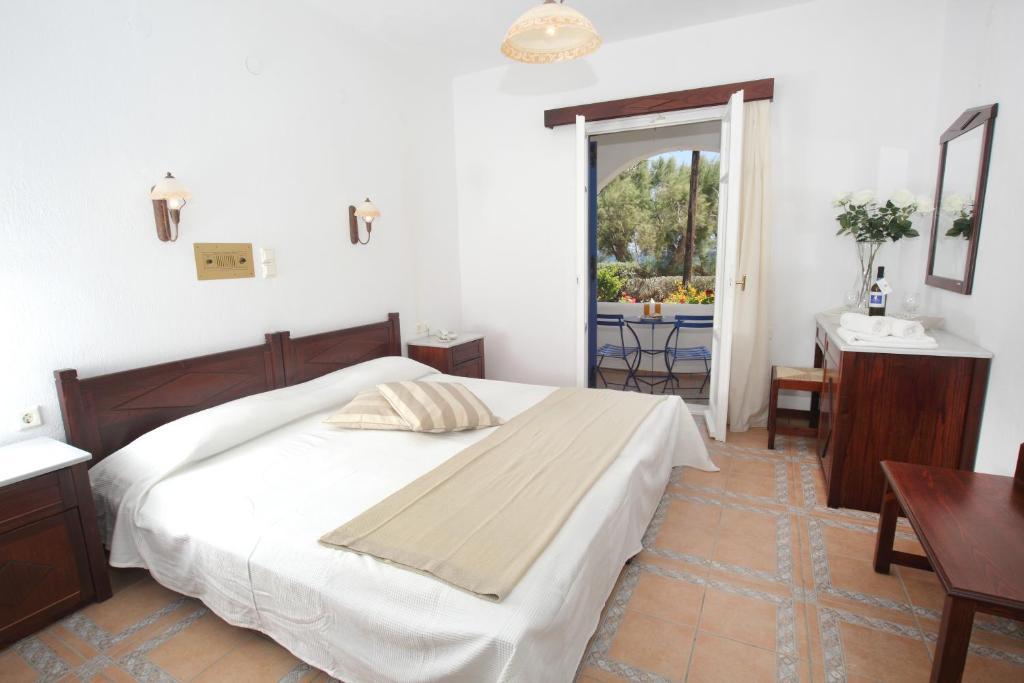 Paros Inn Logarász Kültér fotó